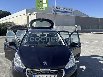 Usado Peugeot 208 Active 82 CV (60 kW) 2014 Azul Utilitario