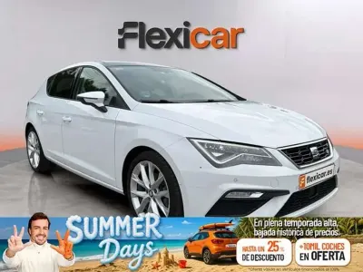 Usado Seat Leon ST FR 125 CV (91 kW) 2018 Blanco Familiar