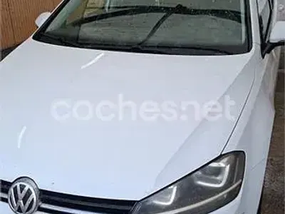Usado VW Golf VII Advance 105 CV (77 kW) 2013 Blanco Familiar