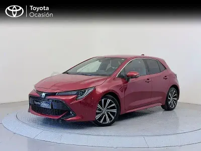 Usado Toyota Corolla Style 122 CV (89 kW) 2023 Rojo Berlina