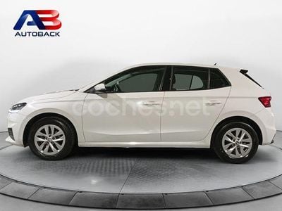 Blanco Usado 2023 Skoda Fabia Ambition Utilitario | 12.650 € (Precio justo)