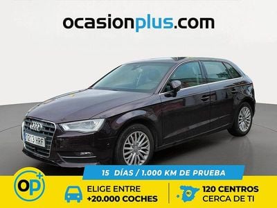 Usado Audi A3 Ambiente 150 CV (110 kW) 2013 Rojo