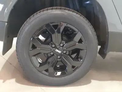 Usado Dacia Duster Extreme 100 CV (73 kW) 2023 Gris SUV