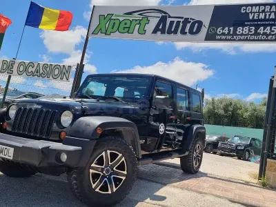 Usado Jeep Wrangler Unlimited Sahara 177 CV (130 kW) 2008 Negro SUV