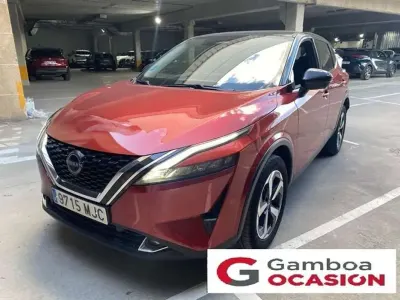 Usado Nissan Qashqai N-Connecta 141 CV (103 kW) 2023 Rojo SUV