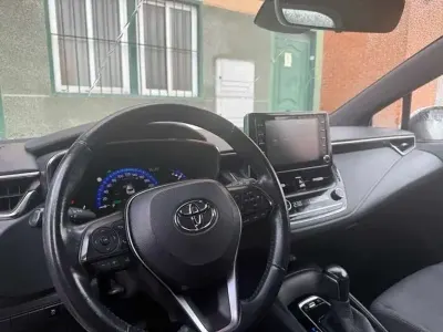Usado Toyota Corolla Style 121 CV (88 kW) 2021 Blanco Utilitario