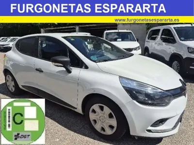 Usado Renault Clio 75 CV (55 kW) 2018 Blanco Van