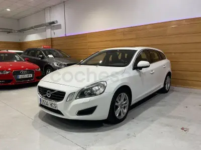 Usado Volvo V60 Summum 215 CV (158 kW) 2011 Blanco Familiar