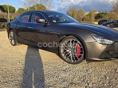 Usado Maserati Ghibli 275 CV (202 kW) 2015 Gris / plata Berlina