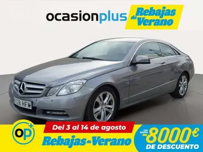 Usado Mercedes E200 184 CV (135 kW) 2011 Gris Coupe