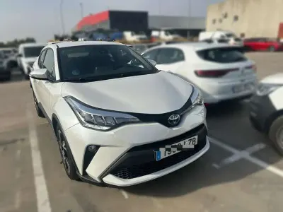 Usado Toyota C-HR+ Advance 98 CV (72 kW) 2022 Blanco SUV