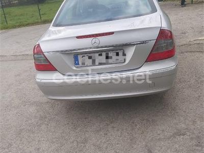 Mercedes E280