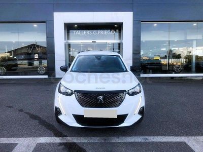 Käytetty Peugeot 2008 Allure 130 HP (95 kW) 2022 Valkoinen Katumaasturi
