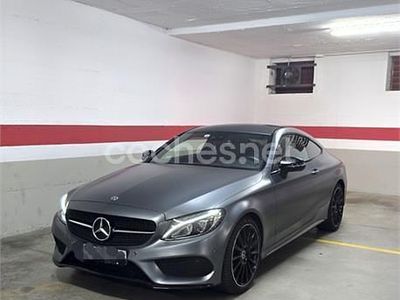 Usado Mercedes C300 245 CV (180 kW) 2018 Gris / plata Coupe