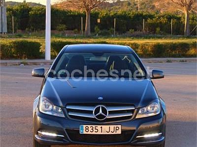 Usado Mercedes C220 170 CV (125 kW) 2014 Gris / plata Coupe