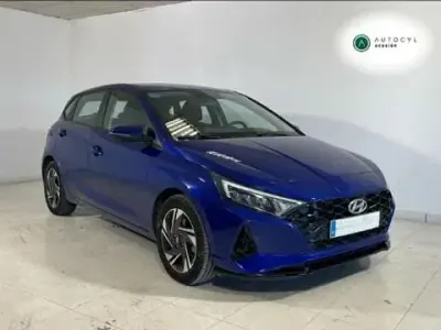 Usado Hyundai i20 101 CV (74 kW) 2024 Azul Utilitario