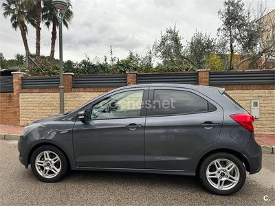 Gris / plata Usado 2018 Ford Ka Plus Ultimate Utilitario | 8250 € (Precio justo)