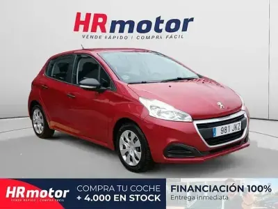 Usado Peugeot 208 Access 68 CV (50 kW) 2015 Rojo Utilitario