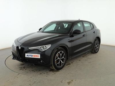 Usado Alfa Romeo Stelvio Sprint 190 CV (139 kW) 2021 Negro SUV