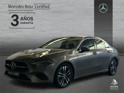Usado Mercedes A180 Progressive 136 HP (100 kW) 2024 Cinzento Sedan