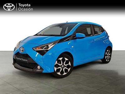 Usado Toyota Aygo X-play 72 CV (52 kW) 2020 Azul Utilitario