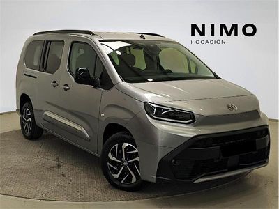 Gris / plata Usado 2024 Toyota Proace Verso Active Familiar | 28.000 € (Un poco caro)
