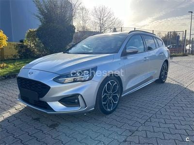 Usado Ford Focus ST-Line 120 CV (88 kW) 2019 Gris / plata Familiar
