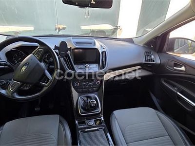 Usado Ford Kuga Titanium 120 CV (88 kW) 2016 Gris / plata SUV