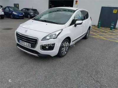 Usado Peugeot 3008 Style 130 CV (95 kW) 2016 Blanco Berlina
