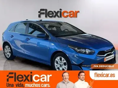 Usado Kia Ceed 136 CV (100 kW) 2023 Azul Utilitario