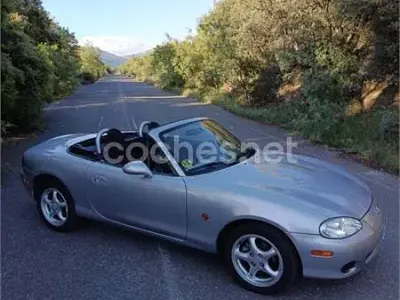 Usado Mazda MX5 110 CV (80 kW) 2005 Gris / plata Descapotable
