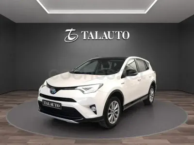 Usado Toyota RAV4 Hybrid Advance 197 CV (144 kW) 2018 Blanco SUV