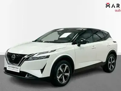 Usado Nissan Qashqai N-Connecta 140 CV (102 kW) 2022 Bitono (blanco y negro) negra SUV