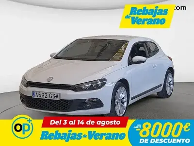 Usado VW Scirocco 160 CV (117 kW) 2010 Rojo Coupe