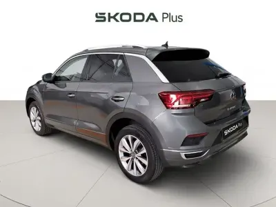 Usado VW T-Roc Advance 150 CV (110 kW) 2022 Gris SUV