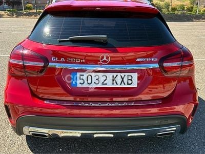 Rojo Usado 2019 Mercedes GLA200 SUV | 24.500 € (Precio justo)