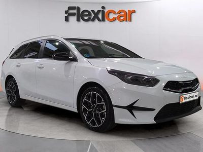 Usado Kia Ceed Style 100 CV (73 kW) 2025 Blanco Utilitario