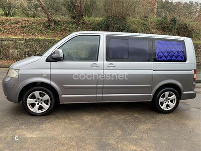 Usado VW Multivan Comfortline 130 CV (95 kW) 2003 Gris / plata Monovolumen