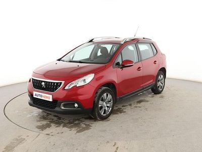 Usado Peugeot 2008 Active 110 CV (80 kW) 2016 Rojo SUV