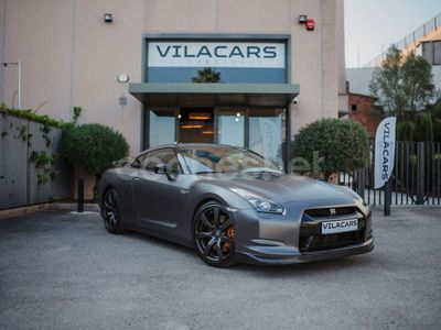 Nissan GT-R