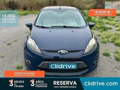 Usado Ford Fiesta Trend 70 CV (51 kW) 2010 Azul Utilitario