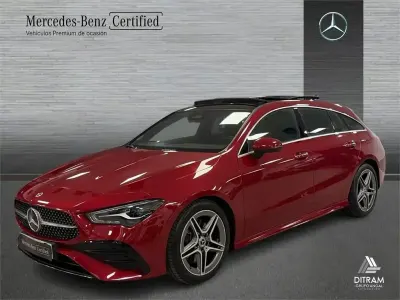 Usado Mercedes CLA200 150 CV (110 kW) 2024 Manufaktur rojo patagonia Coupe
