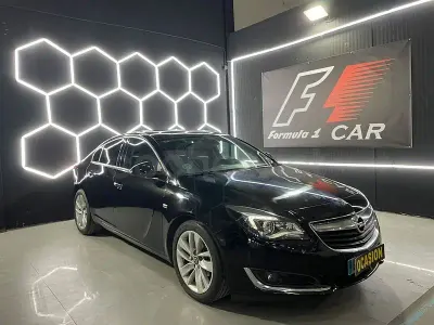 Usado Opel Insignia Eco 136 CV (100 kW) 2017 Negro Berlina