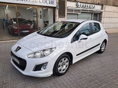 Usado Peugeot 308 Active 92 CV (67 kW) 2012 Blanco Berlina