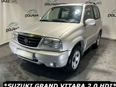 Usado Suzuki Grand Vitara 110 CV (80 kW) 2004 Plateado SUV
