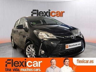 Usado Toyota Yaris City 69 CV (50 kW) 2017 Negro