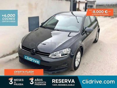 Usado VW Golf VII Advance 105 CV (77 kW) 2013 Gris / plata Berlina