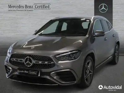 Usado Mercedes GLA200 150 CV (110 kW) 2026 Gris montaña SUV
