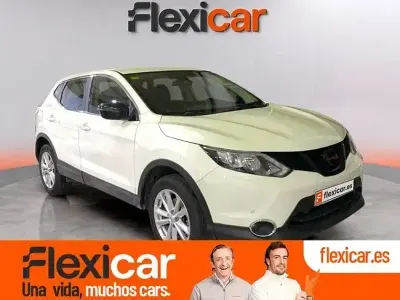 Begagnad Nissan Qashqai Acenta 115 HK (84 kW) 2015 Vit SUV