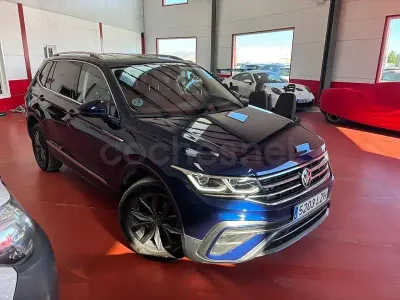 Usado VW Tiguan Allspace Life 150 CV (110 kW) 2022 Azul SUV